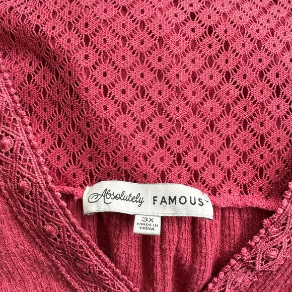 3X ABSOLUTELY FAMOUS LACE V-NECK TOP. FRONT TIE. TEXTURED POLYESTER DEEP MAUVE. - Picture 13 of 16